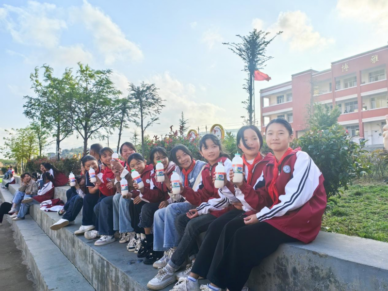 真情传递温暖，爱心点亮希望|美狮贵宾会“抗旱保教”捐赠活动圆满完成